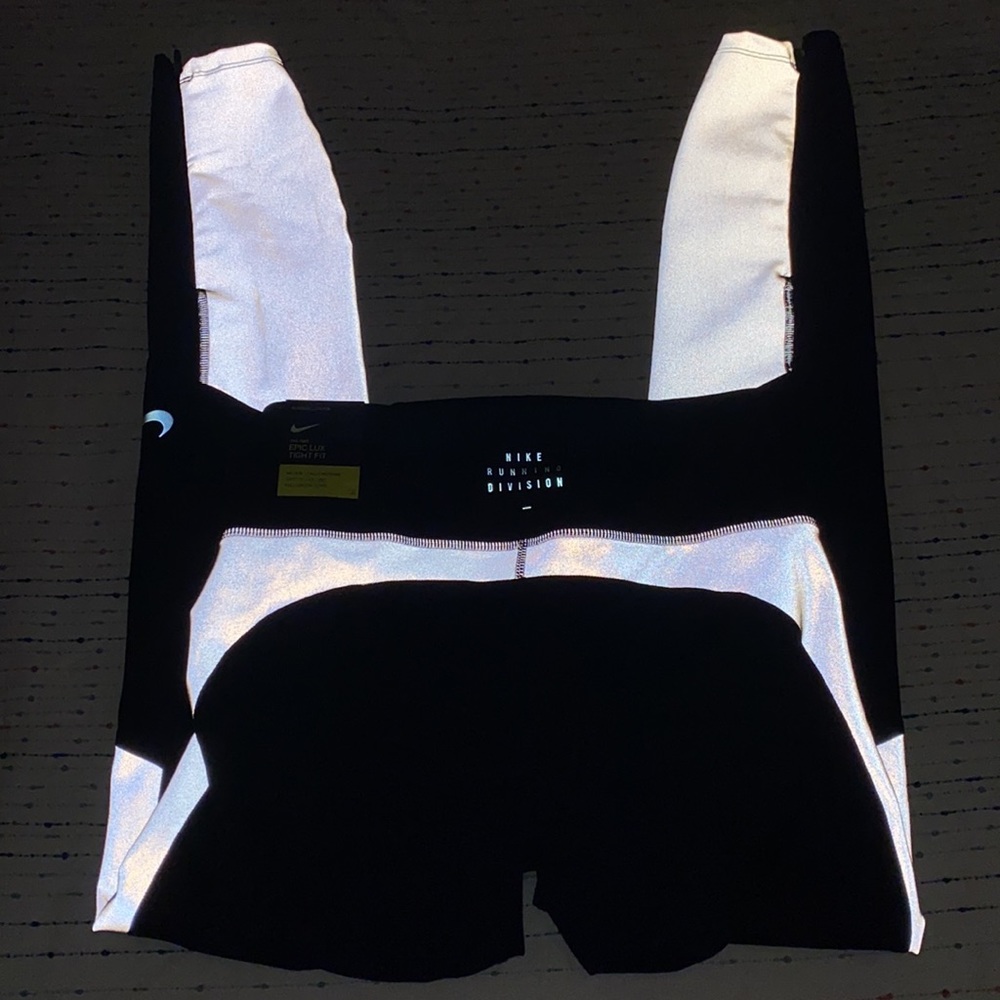 Nike Epic Lux Tight Fit - Picture 2 of 14